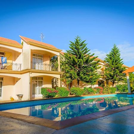 Filles Des Iles Villa Mont-Choisy Luaran gambar
