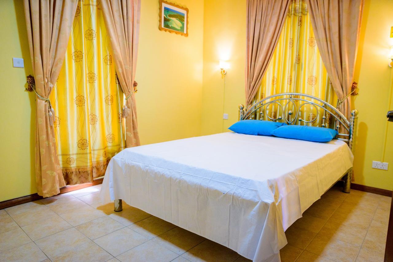 Filles Des Iles Villa Mont-Choisy Luaran gambar
