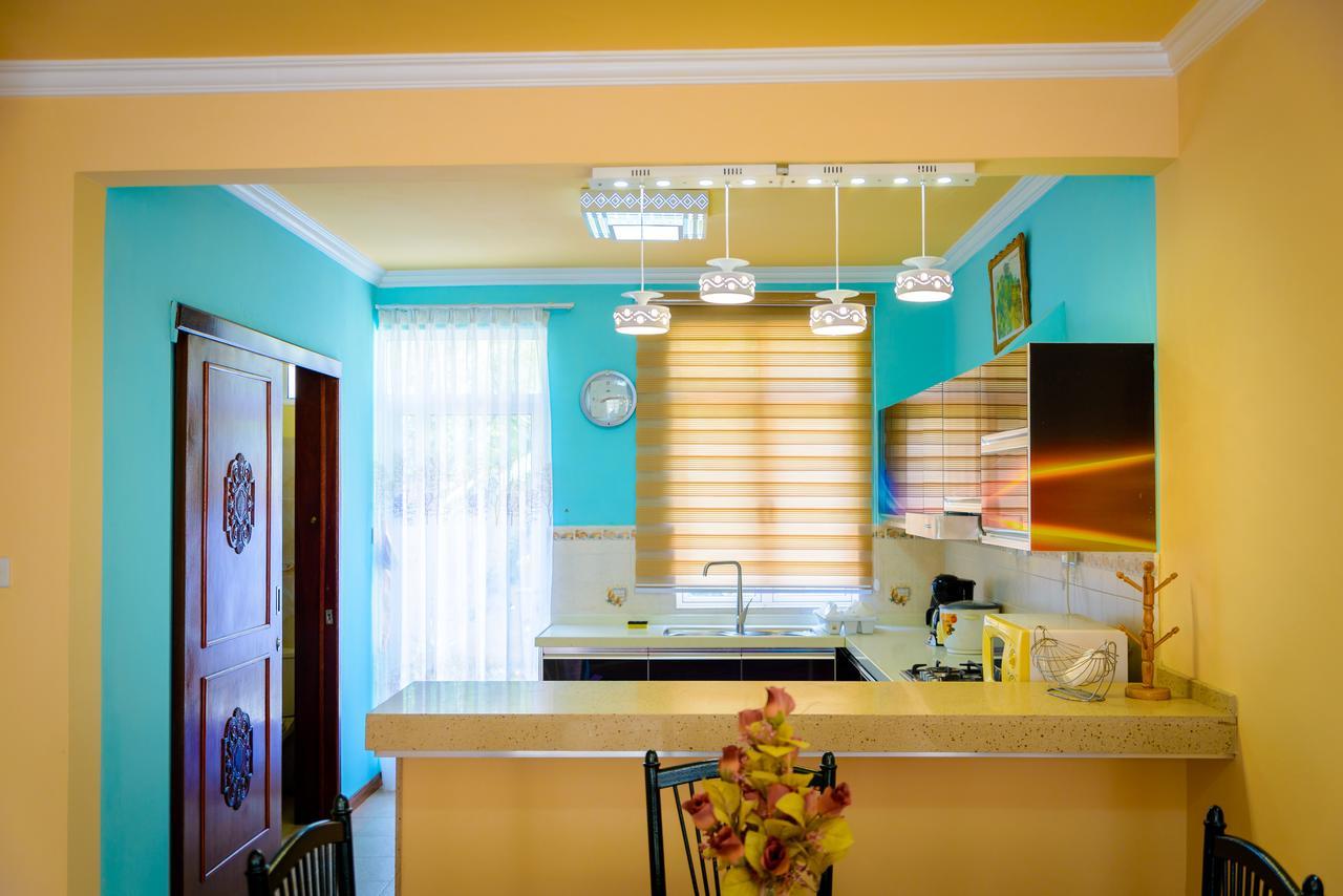 Filles Des Iles Villa Mont-Choisy Luaran gambar
