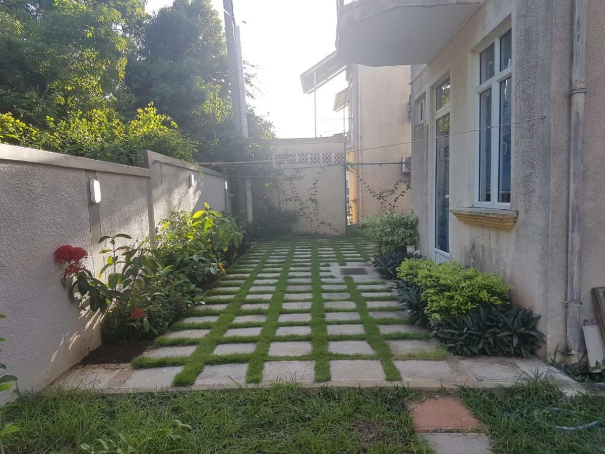 Filles Des Iles Villa Mont-Choisy Luaran gambar