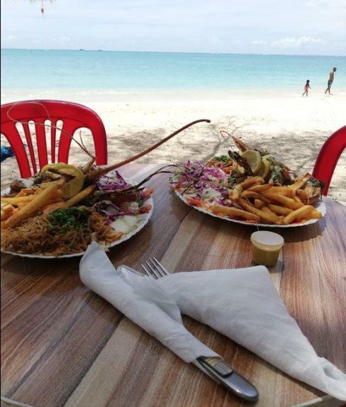 Filles Des Iles Villa Mont-Choisy Luaran gambar